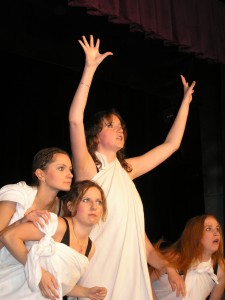 Pavlína Vašíčková, Vladěna Jaremová, Kateřina Lužná, Anna Ficelová - Dívčí válka